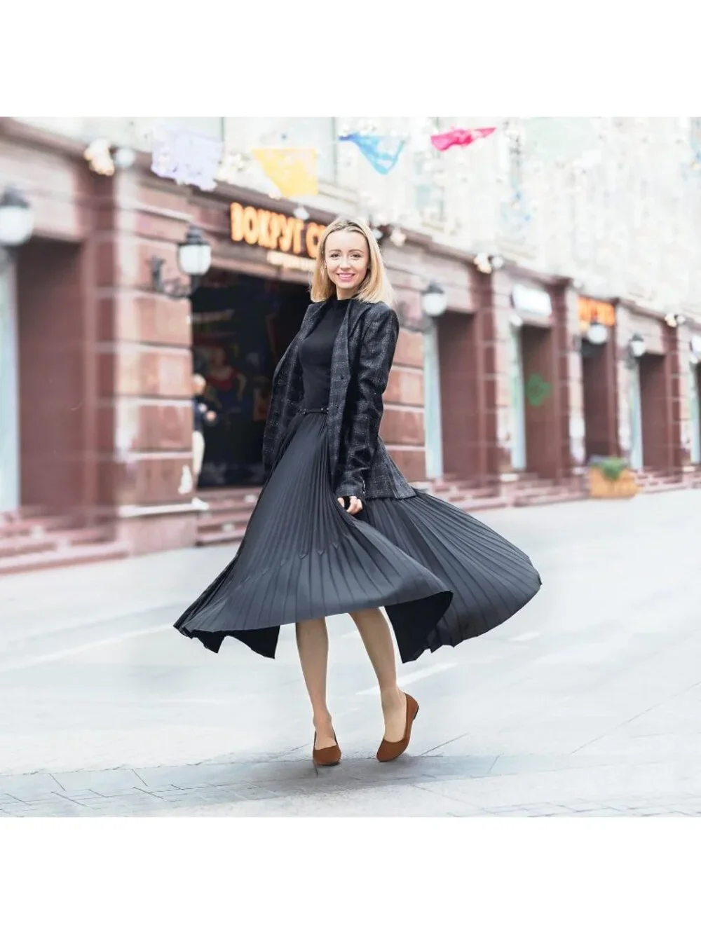 Women's Brown Textile Round Toe Flat Shoes Slip on Dress Comfortable